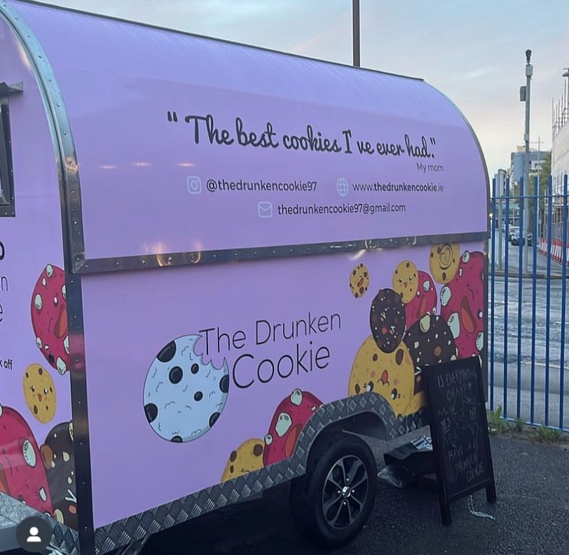 This trailer and all its contents were stolen from Fashion City, Ballymount yesterday. The owner Saifa Kajani @drunkencookie97 (089 4925814) needs to get it back for her business to survive. REWARD OFFERED. PLS RT.