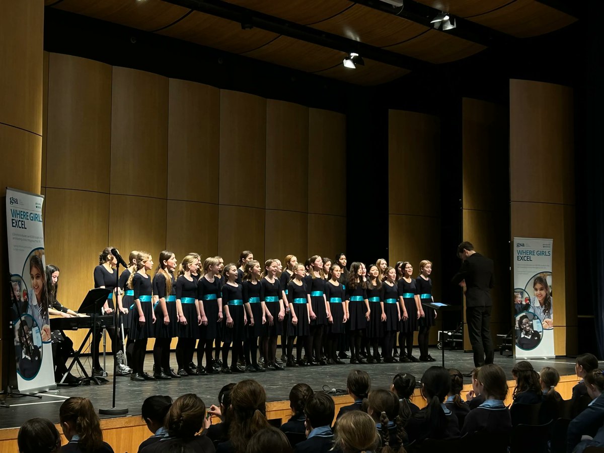 GSAUK's tweet photo. 🎶 On Sunday, it was brilliant to hear all of our choristers at Warwick Hall. Thank you to all of the schools that came and made the day so thrilling! It was wonderful to raise the roof across the nation by championing girls’ voices. #GSAChoirOfTheYear #GSAGoBold @BHTWarwick 🎶 https://t.co/UCnvnfey9C