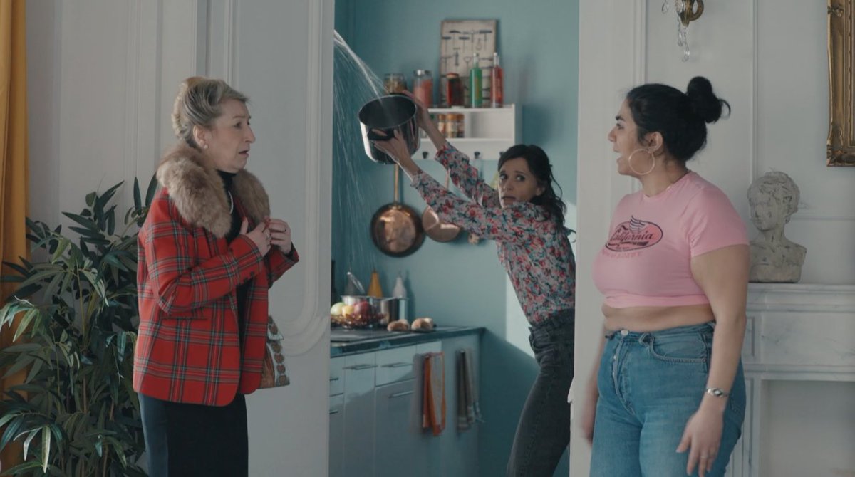 13productions13's tweet photo. COLOC'GIRLS, c'est en ligne ! 🙆‍♀️🤷‍♀️🙋‍♀️
La web-série d'Isabelle Cadière est disponible sur @WEO_TV 
⏯ https://t.co/EtmBXhhn1v
Partage de territoire, d’habitudes, mais aussi déboires ménagers et sentimentaux sont au programme ! Une cohabitation animée...
Prod. #popfilms &amp; #13PRODS https://t.co/ynJDNimI6g