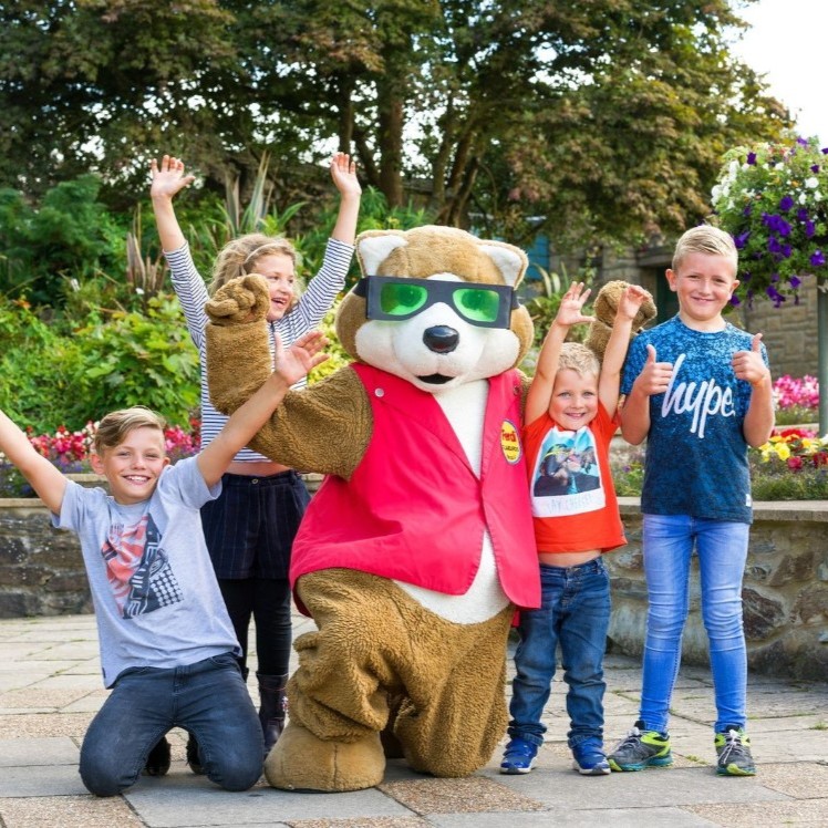 Ferdi's already got his LOCAL’S SEASON PASS #vouchers - have you? The amazing #value £40 season pass vouchers can be found in the West Briton, Cornishman and Cornish Guardian until Thursday 23rd March. @cornwalllive
Find out more on our website bit.ly/407BKyj