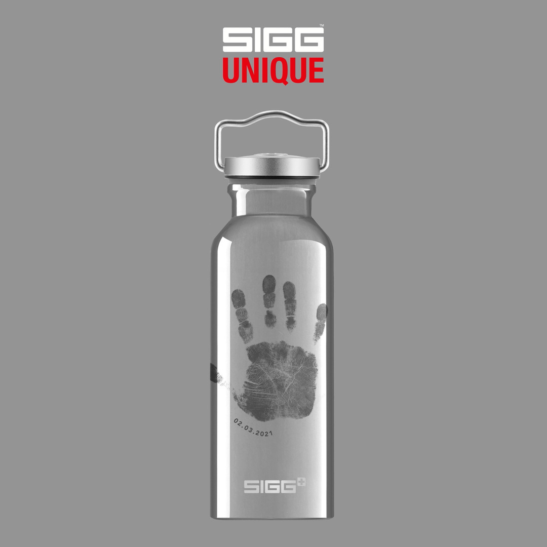 SIGG Switzerland Bottles AG (@siggofficial) on Twitter photo Did you know that you can customize this bottle? Check out our SIGG Unique configurator and create your own bottle!
💭 
sigg.com/ch/sigg-unique…
#sigg #sigglook #customized #siggunique #personalized Did you know that you can customize this bottle? Check out our SIGG Unique configurator and create your own bottle!
💭 
sigg.com/ch/sigg-unique…
#sigg #sigglook #customized #siggunique #personalized
