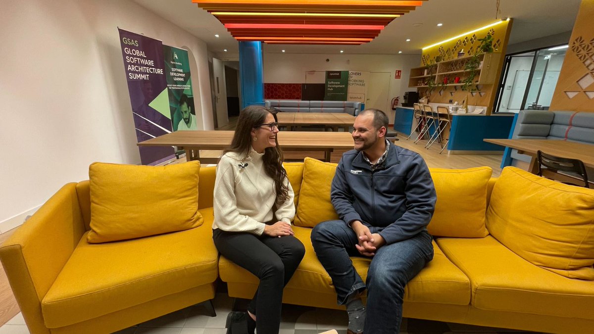 Apium_hub's tweet image. #Throwback to our interview with @anyulled, principal software engineer at CloudBlue and leader of @BarcelonaJUG. 👏 This interview is now available on our Youtube channel. Subscribe not to miss a single detail! #softwaretalks #techexperts