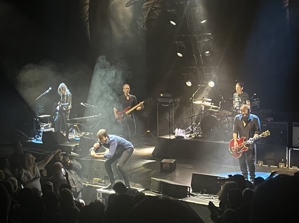 marka999's tweet photo. “ . . . . here they come, the beautiful ones, the beautiful ones . . . . ”
@suede at @yorkbarbican last night were simply sensational
so good, I think I’ll do it all again tomorrow . . . .
#GigListMA2023
#gig3
⚡️🎶🎸🎶⚡️ https://t.co/KudgsBoE2a