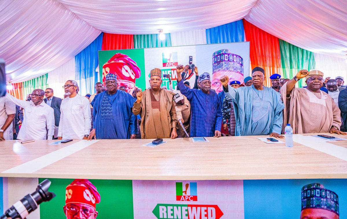 go_globalworld's tweet photo. Tinubu and APC buy Vote
Tinubu and APC buy endorsements "Wike" as example.
Tinubu and APC are begging for congratulations. Because they can't buy it since they are going to return the certificate of riging 

#IREV Arise TV Channels TV Ngige #Protest https://t.co/VdptJUKOxF