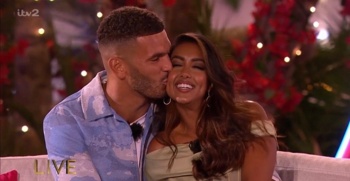 kaifagan_'s tweet image. Thank you so much to everyone that's shown their love &amp;amp; support towards us both, we honestly appreciate it so much!
I have honestly fallen head over heels for her &amp;amp; wanted to keep certain intimate things between us for the first time before we tell the world
I LOVE YOU TOO SANAM