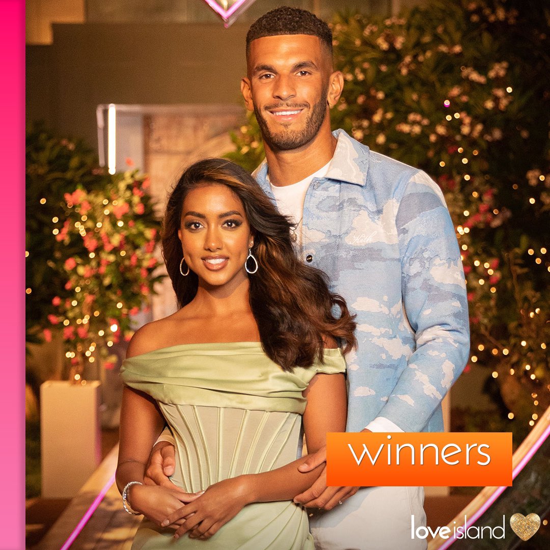 kaifagan_'s tweet image. Thank you so much to everyone that's shown their love &amp;amp; support towards us both, we honestly appreciate it so much!
I have honestly fallen head over heels for her &amp;amp; wanted to keep certain intimate things between us for the first time before we tell the world
I LOVE YOU TOO SANAM