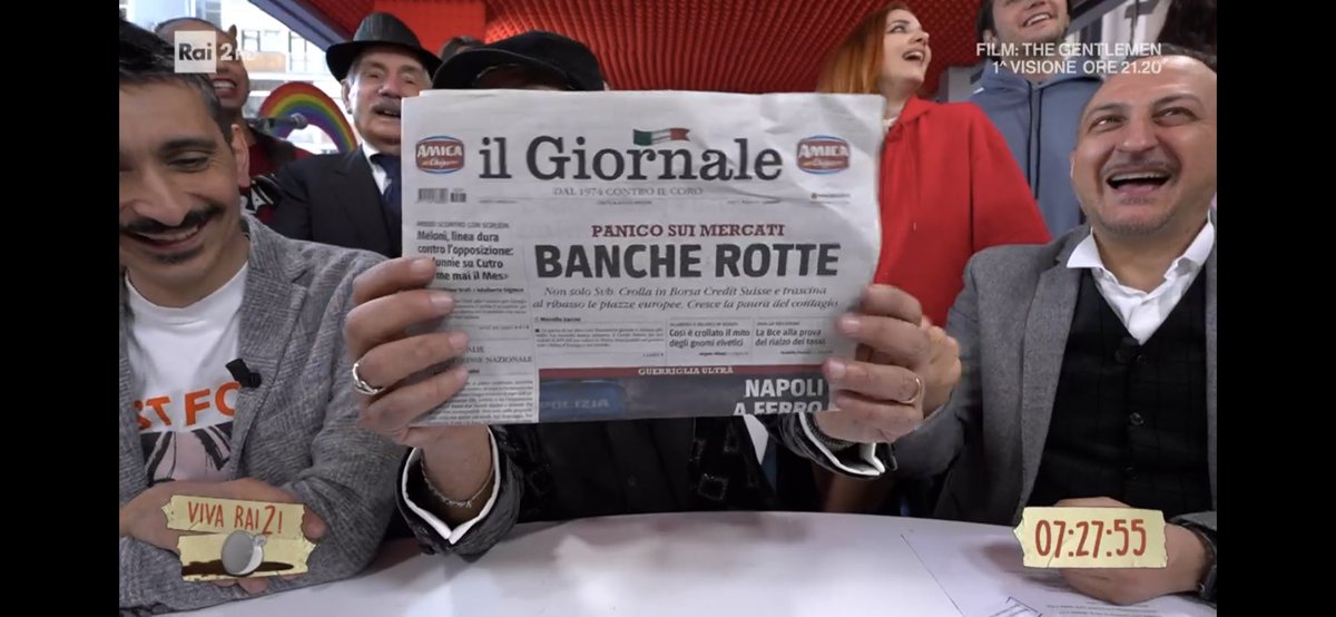 A <a href="/Fiorello/">Rosario Fiorello</a> e <a href="/ViVaRai2Off/">Viva Rai 2</a> è piaciuto il titolo del <a href="/ilgiornale/">ilGiornale</a> di oggi. #Credit_Suisse #Bce