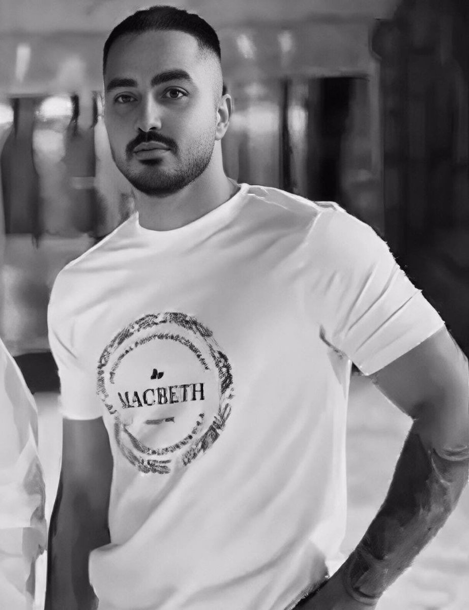 مراسم #مجیدرضا_رهنورد امروز ۲۵ اسفند 

شجاع دل  رو‌تنها نزارید بچه های #مشهد
🖤عید سیاه 🖤
#مهسا_امینی
