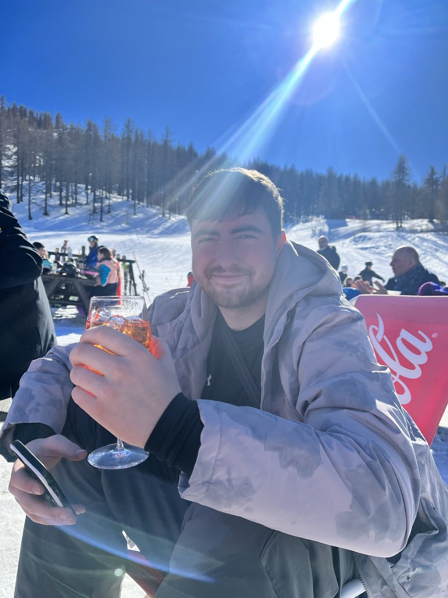 JanetMurphy79's tweet photo. Skiing in Italy over the February midterm…. Feels like months ago now 🙄 sunshine and snow the best combo 😍⛷️ #skiing #sunandsnow #familytime https://t.co/gsQJsu4IaK