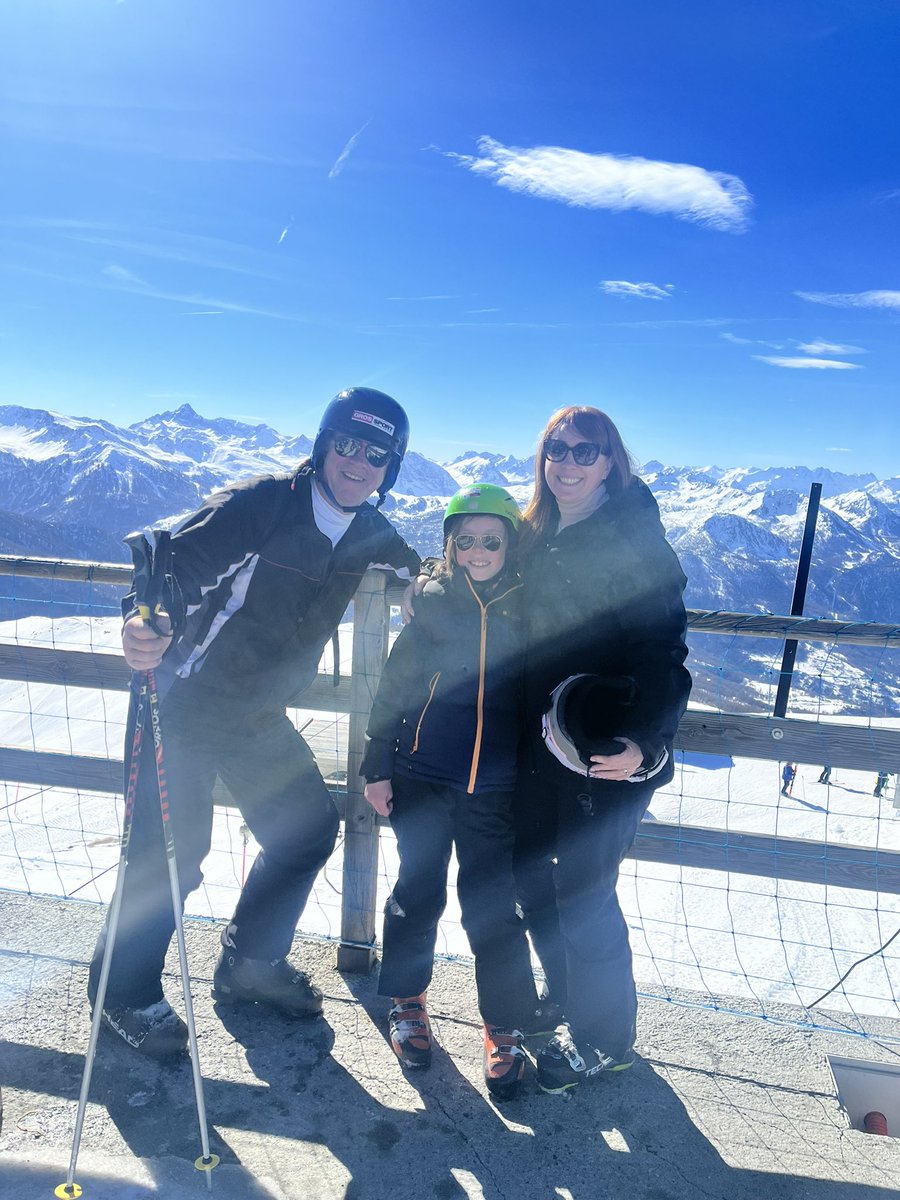 JanetMurphy79's tweet photo. Skiing in Italy over the February midterm…. Feels like months ago now 🙄 sunshine and snow the best combo 😍⛷️ #skiing #sunandsnow #familytime https://t.co/gsQJsu4IaK