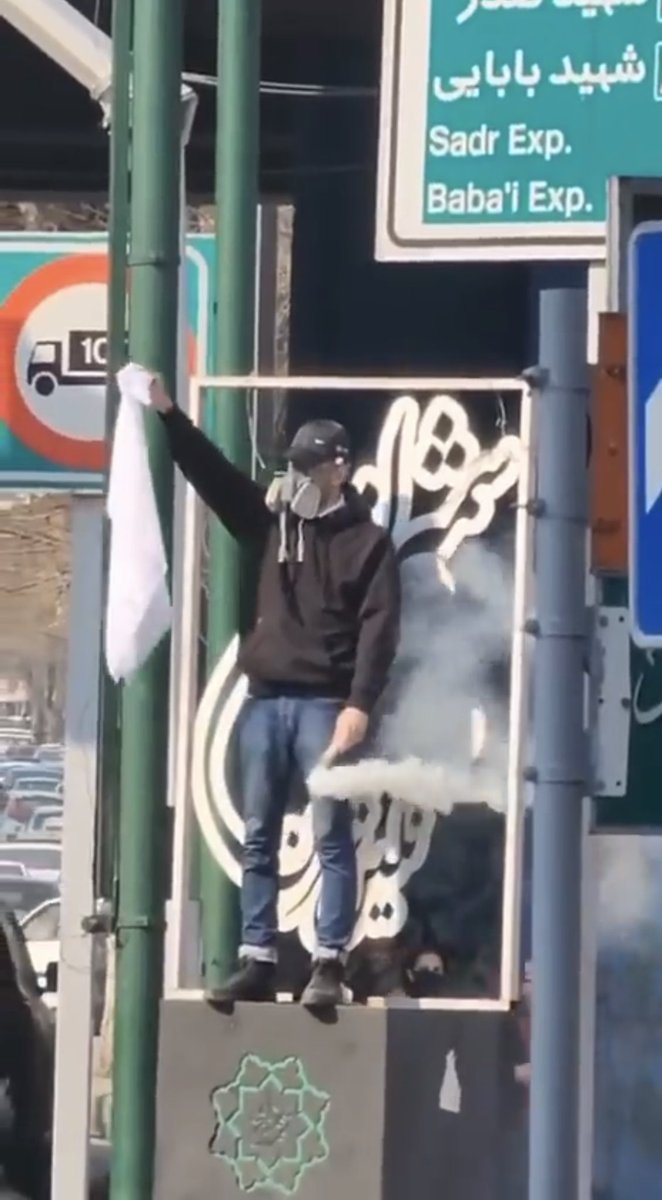 For the girls of enghelaab street and all the schoolgirls 

#IranChemicalAttacks 
#IranRevolution