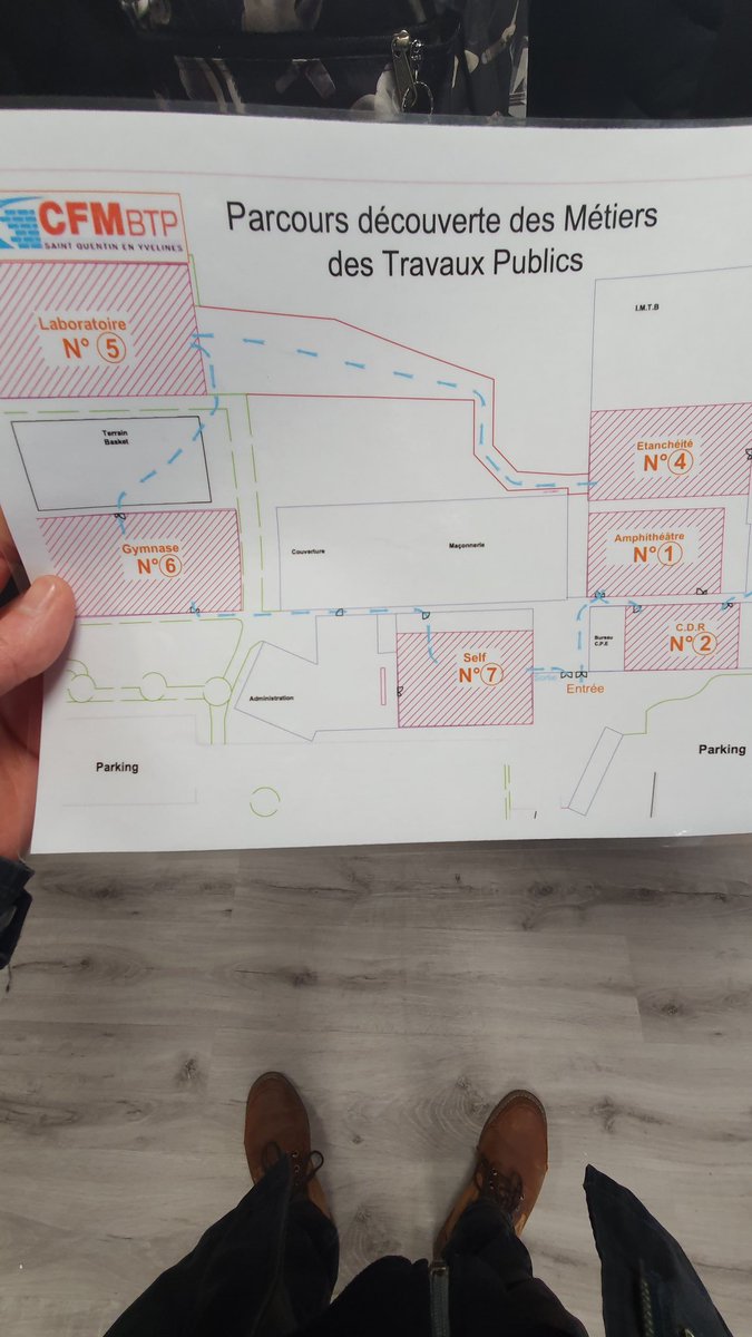 HiassineMdrancy's tweet image. Ce matin, les 3A découvrent les métiers des #TravauxPublics à  l'occasion des @WorldSkillsFR 
Sélection Régionale au CFA @CFMBTPTrappes
@villedetrappes 
Merci à la @FRTPIDF pour l'invitation et l'accueil. Merci.
Vive les @WorldSkills
#CollègeJorissen @AcCreteil @saiocreteil