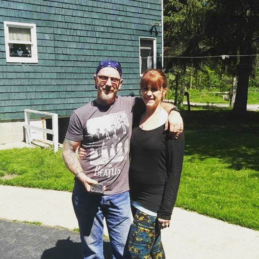 dotski75's tweet photo. Help is needed for the Hardy Family. Chuck has brain cancer and his wife Robin has to take an unpaid leave of absence in order to be by his side.
#EMT #Firefighter #BillsMafia #CDL #TruckDriver #BrainCancer #Fundraiser #PleaseHelp #CNA #EssentialWorker 
https://t.co/sWyjYgbLh7 https://t.co/zuFr93VdRz