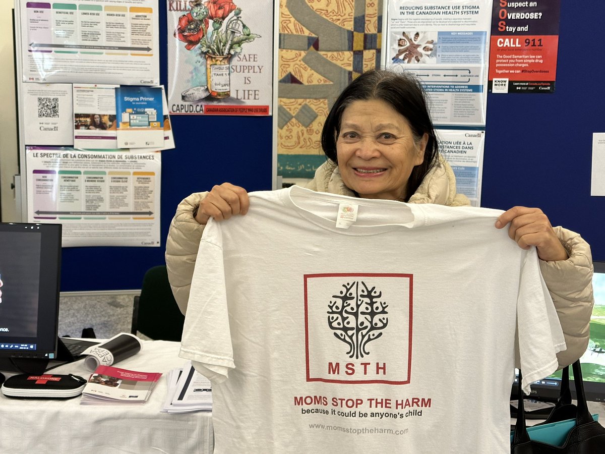 That time the Nepalese mom asked if she could have my <a href="/momsstoptheharm/">momsstoptheharm</a> T-shirt to take home to Nepal <a href="/MsthPetra/">MSTHPetra bsky social</a> @leslie_mcbain your message will reach the top of the world #StigmaEndsWithMe <a href="/CAPSACanada/">CAPSA Canada</a>
