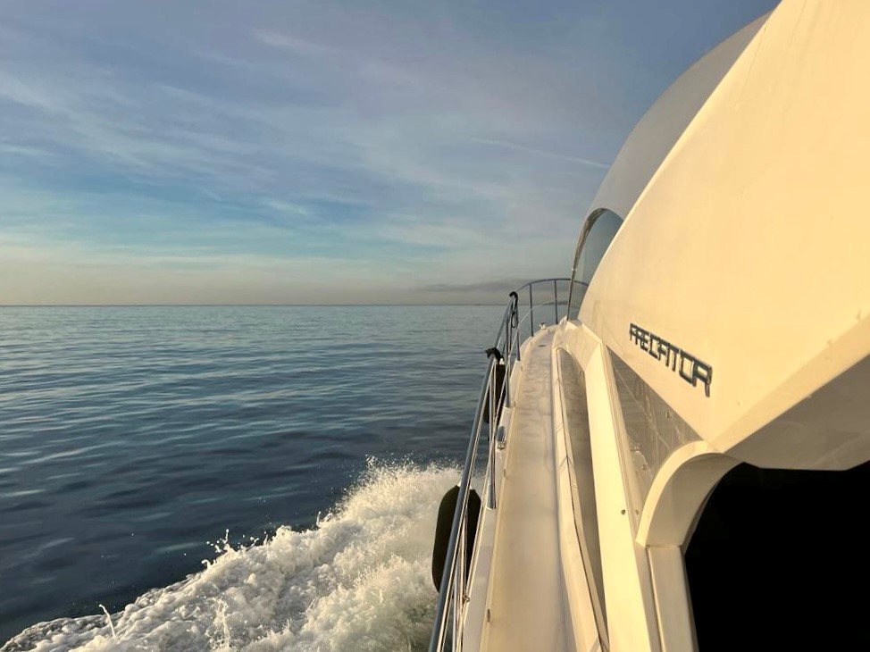 FerranMarine's tweet photo. A quick status quo check on this gorgeous 𝐒𝐮𝐧𝐬𝐞𝐞𝐤𝐞𝐫 𝐏𝐫𝐞𝐝𝐚𝐭𝐨𝐫 5️⃣7️⃣ before lifting her out in @portadriano1. 🔅

#SunseekerYachts #yachting #Mallorca #yachtingMallorca #SunseekerMallorca https://t.co/orrv05OTf2