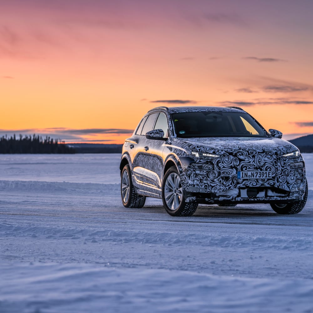 AudiDanmark's tweet photo. Audi tester camoufleret Q6 e-tron prototype i det kolde nord https://t.co/E5P8pCw2FA https://t.co/UGK9k8bBtz