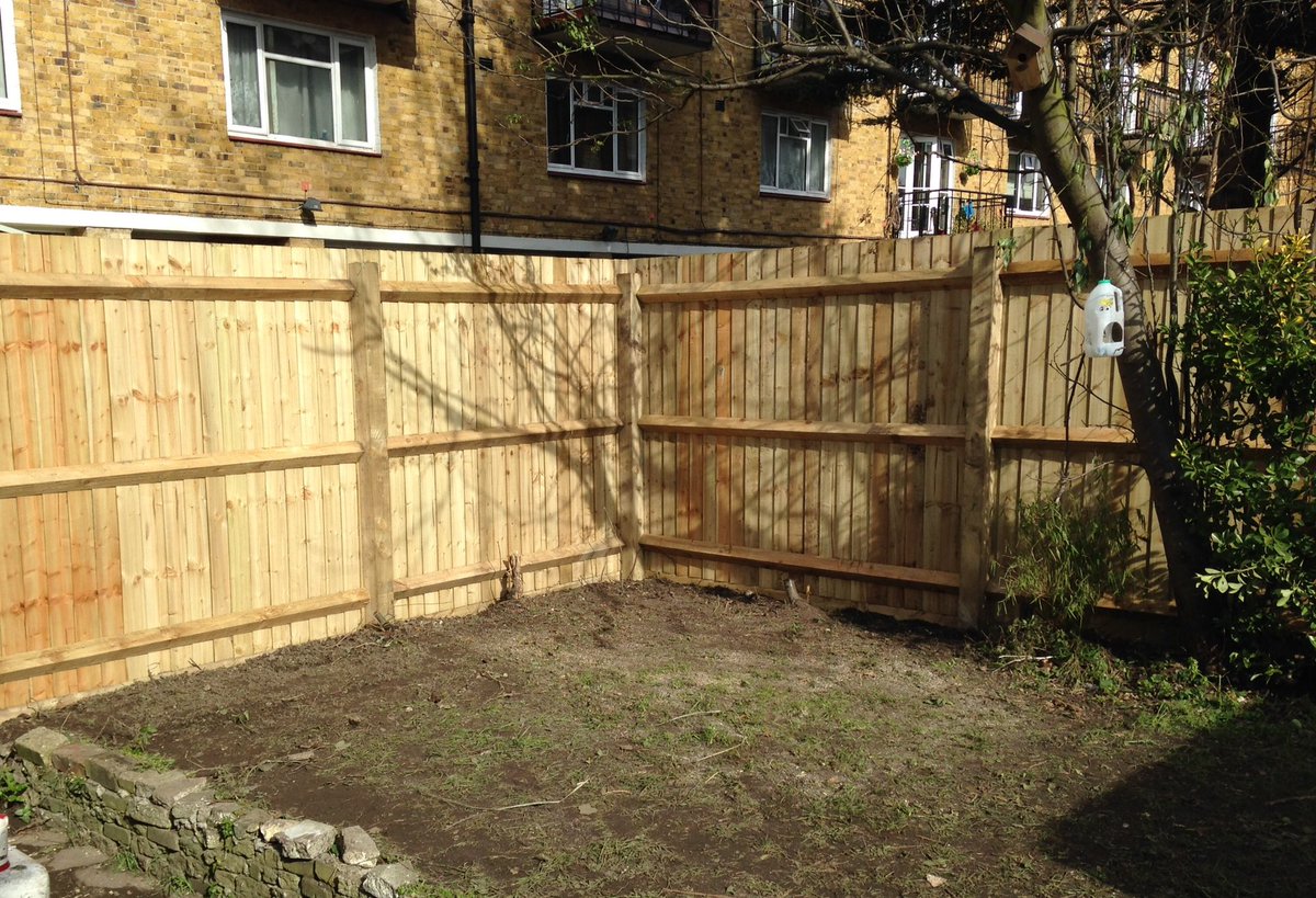 #fencing #fencinginstallation #fencinginstaller #eastlondon #landscaper #landscapingcompany #newfencing #fencereplacement #fencingcontractor #fencingcontractoreastlondon #fencerepair #walthamforest #hackney #towerhamlets #newham #redbridge #fenceideas