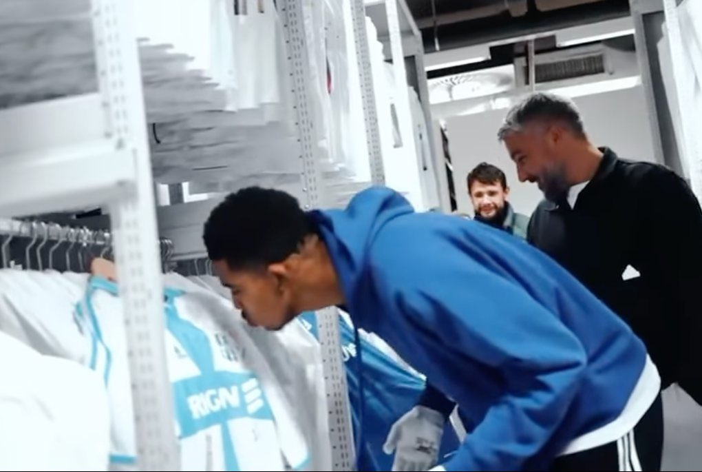 Mercat_OM's tweet photo. Félicitations à l’ancien olympien Brice Samba et au marseillais Wesley Fofana pour leur première convocation en Équipe de France ! 🇫🇷

#TeamOM https://t.co/7RftOsn5KJ