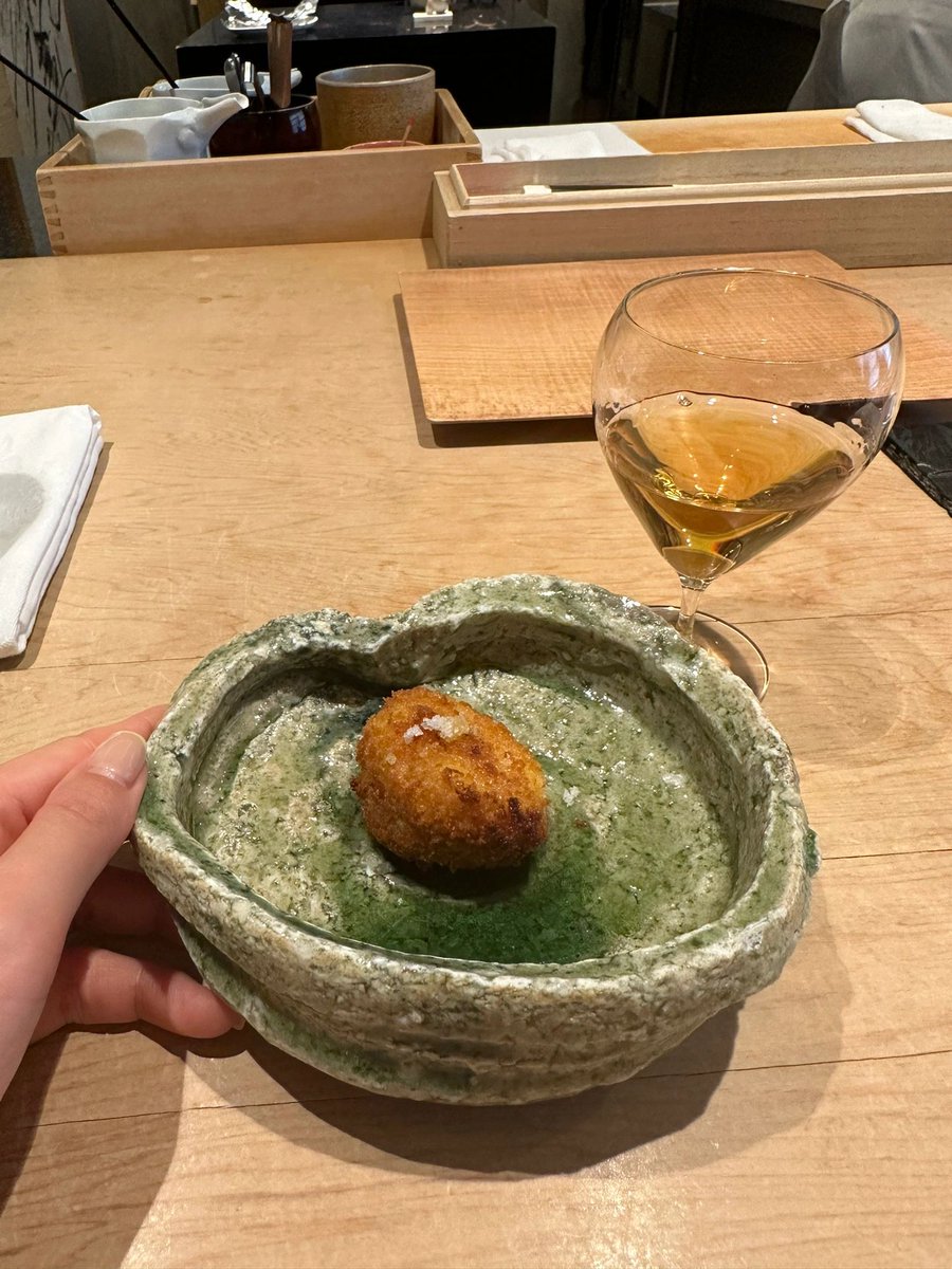 シャンパンとワインは相性がいいです。🥂