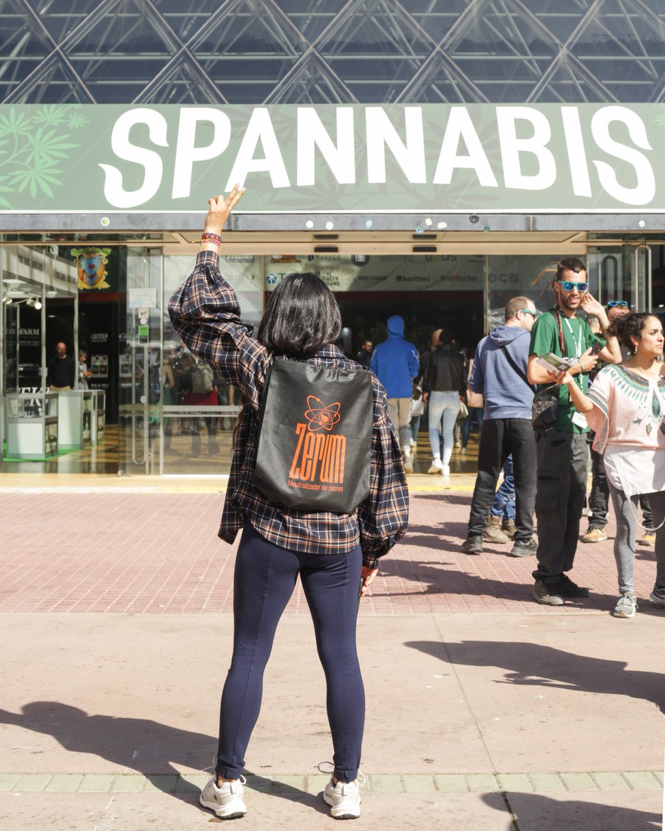 ZerumNeutralice's tweet photo. 2/3 ¿Qué te pareció esta edición? ✍️
.
.
.
#Zerum #Spannabis2023 #NeutralizadorDeOlores #AromasDeCalidad #ZerumNeutralice #Spannabis #LocuraEnSpannabis #FotosDeSpannabis #Piecemaker #Agradecidos #ProductosZerum #EliminaOlores #Neutralizadores #ZerumPro https://t.co/kRsMUXta1b
