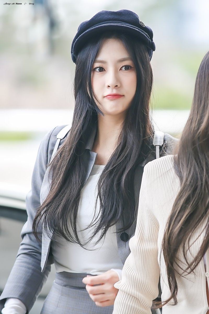 H940210's tweet photo. 230316 김포공항 하영
(@apinkohy) #Apink #에이핑크 #하영 #오하영 #hayoung @Apink_2011
https://t.co/BKMQ57ryjG https://t.co/3ZUPn9ZIxU