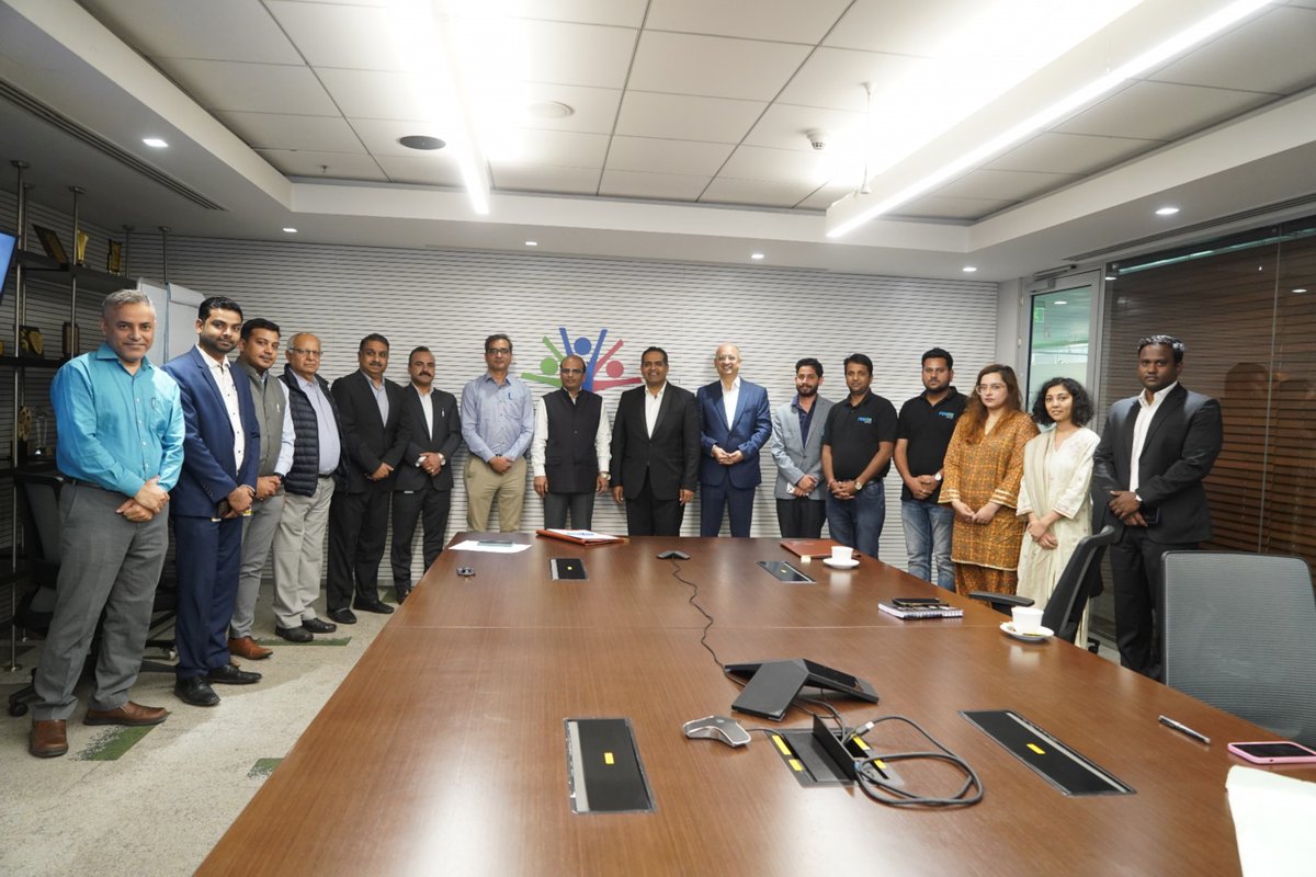 NSDC &amp; <a href="/fenice/">🜁🜄 Un Alquimista 🜂🜃</a> have partnered to further our commitment to develop a #greenworkforce to enable #energytransition. Skill development training programs on distributed solar PV systems for over 1,00,000 #gigworkers and #entrepreneurs will be undertaken across the country.