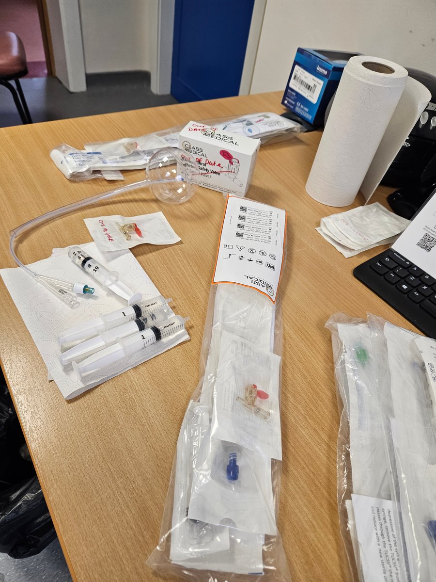 ClassMedicalLtd's tweet image. Lots of positivity about the TUCSV &amp;amp; TUCSS in the Midland Regional Hospital, Mullingar, from consultant surgeons, ED Consultants, Clinical Facilitators, CNM's, Medical Students and Directorate Manager of Quality Control. #surgeons #nurses #patientsafety #quality #tucsv #Urology