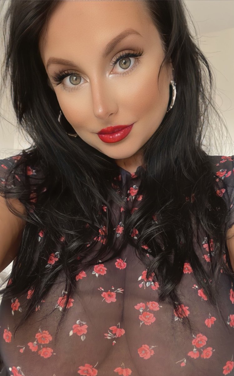 🔞🇩🇪 Sexy Super huge tits 🇩🇪🔞 on Twitter: "RT @k_uk_xo: Are we a sheer