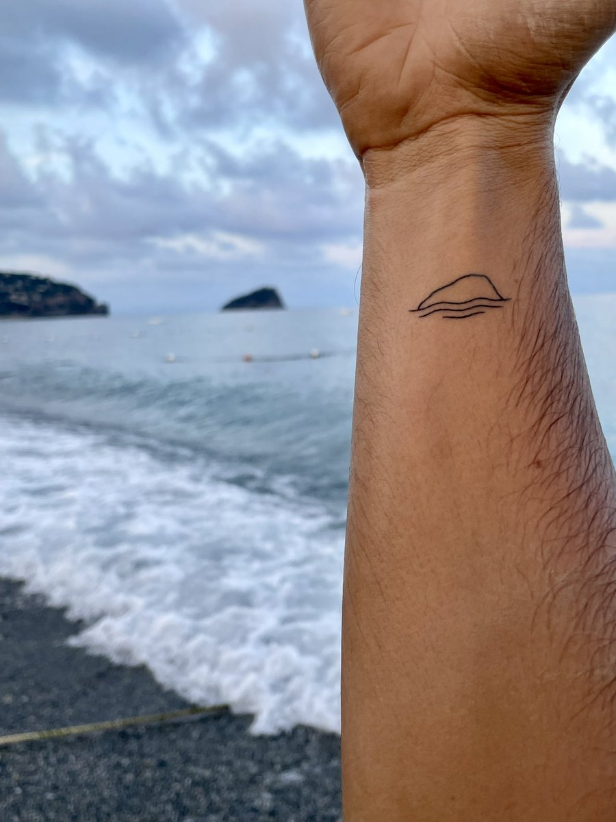 Gm guys, this is my favorite place in the world. 🌊
I spent the best summers of my life in this place and I wanted to share it with you ⛩️🌾❤️