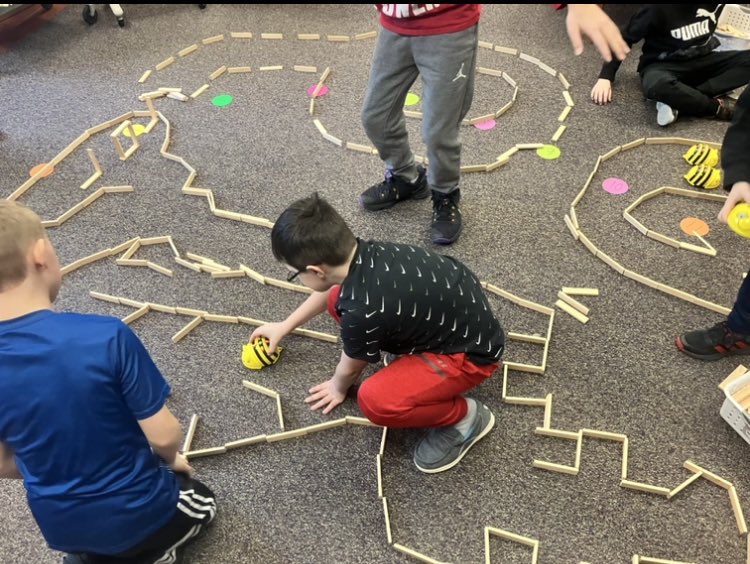 Mexico Elementary Library Leaders (@mexellibldrs) on Twitter photo Wow! AMAZING synergy by our AMAZING students! <a href="/MACSPride/">Mexico Academy</a> <a href="/MexElem/">Mexico Elementary School</a> <a href="/TheLeaderinMe/">The Leader in Me</a> #STEAM Wow! AMAZING synergy by our AMAZING students! <a href="/MACSPride/">Mexico Academy</a> <a href="/MexElem/">Mexico Elementary School</a> <a href="/TheLeaderinMe/">The Leader in Me</a> #STEAM