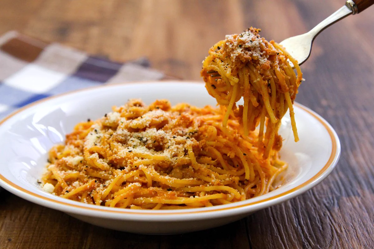 電子レンジで作れちゃうのはお手軽ですごく嬉しい！ツナ缶などを使った「ナポリタン」レシピ！