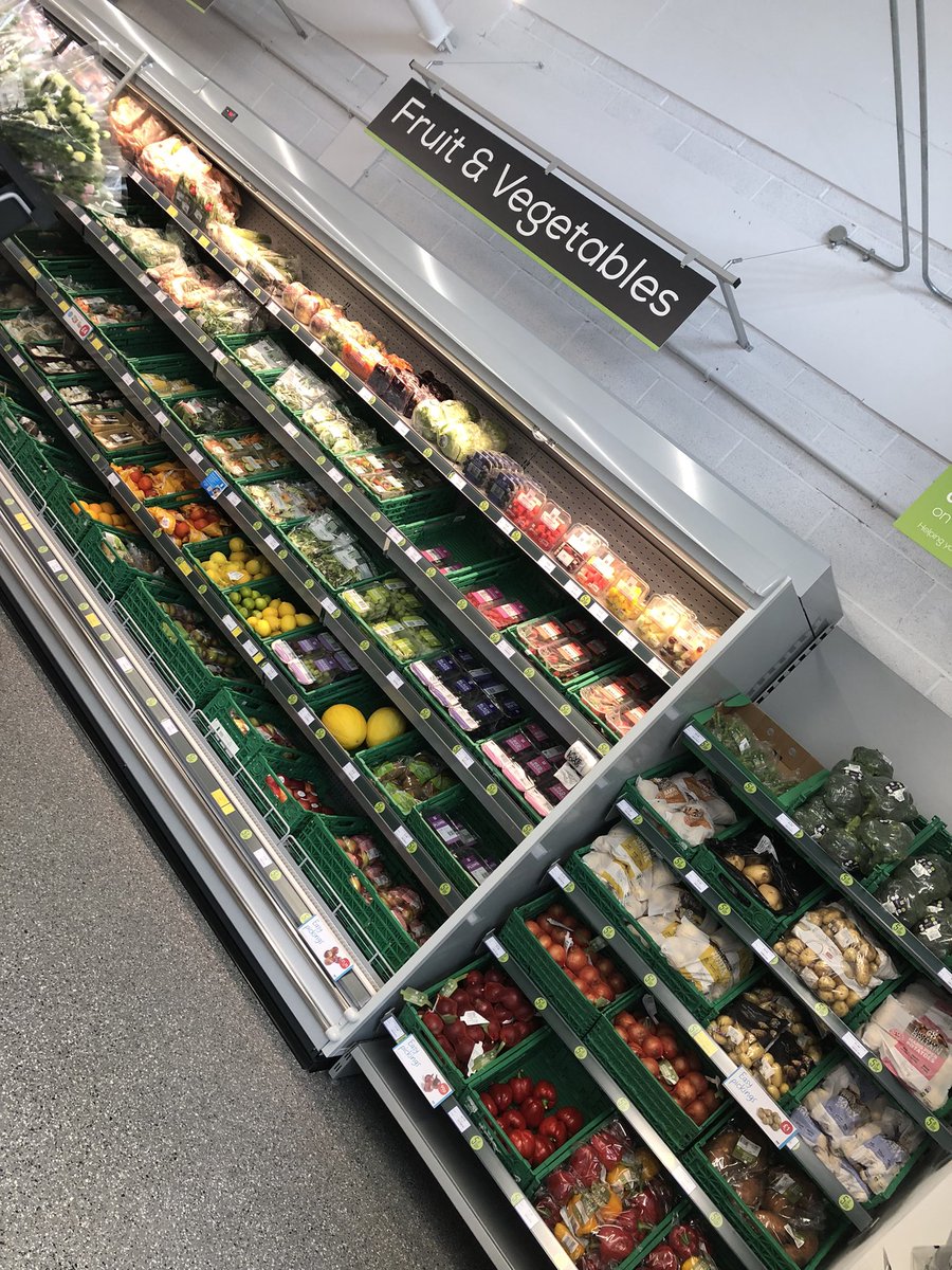 AmeshDavda's tweet photo. Fantastic new addition to the Lincolnshire Co-op family, here’s our new Skellingthorpe Road store ☺️ Fantastic job done by all teams👏Good luck to Paula and the team 👍@lincscoop @CraigAddy123 @Fivestar_adam https://t.co/dHNZS2Szpx