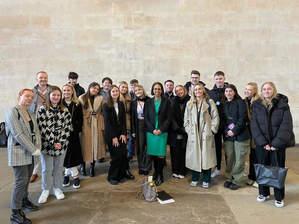 TheJournoSchool's tweet photo. Our undergraduate trainees walked the halls of Parliament where they saw iconic locations including Westminster Hall and the chamber of the House of Lords. Many thanks to Twickenham MP Munira Wilson for helping to organise this and for speaking with our trainees 🤗 @munirawilson https://t.co/djtqtqsekp