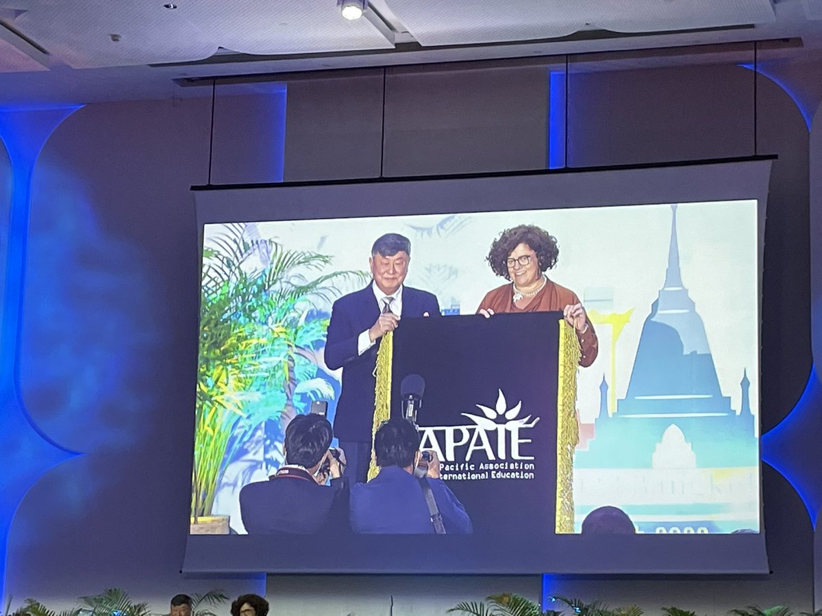 Jason Howard tweet media