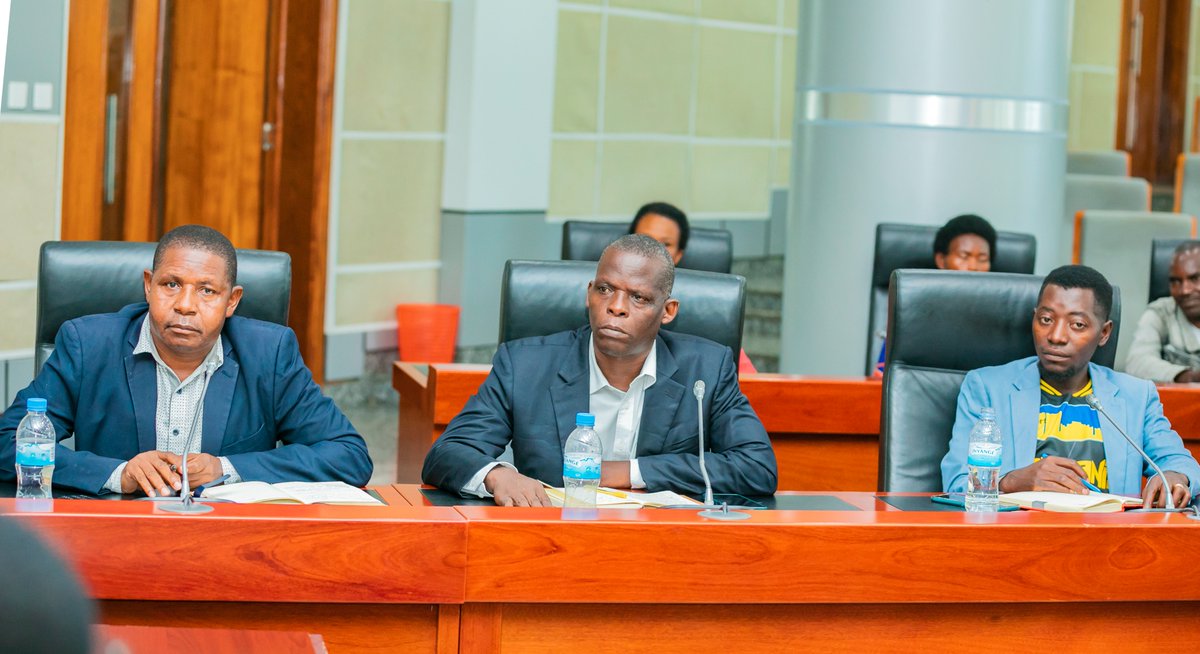 CityofKigali's tweet photo. This Morning, the Vice Mayor in Charge of Urbanisation and Infrastructure Dr. @merardmp met with a delegation from Tanzania Dar es salaam after five days of study tour in #Kigali and sharing experiences with private sector members. https://t.co/WobNR47LzX