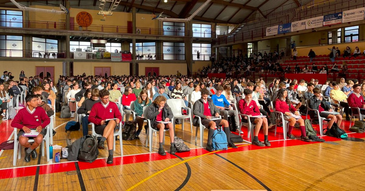 UIBuniversitat's tweet photo. ✍️ Prop de 15.000 alumnes des de 5è de primària fins a 2n de batxillerat de les Illes Balears participen avui a les Proves Cangur de #Matemàtiques 2023! @SBMXEIX 

🔗 Llegeix la notícia a: https://t.co/K7lmi3aNQ7 https://t.co/7EfE7JFGRl