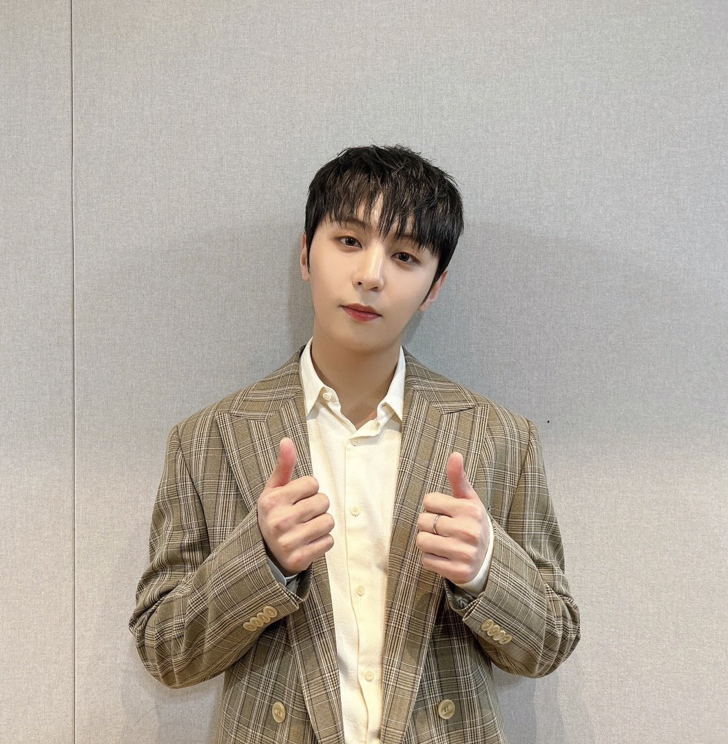GoldenChild's tweet photo. [📸] 230316 Mnet #엠카운트다운

항상 #Y 에게 따뜻한 바람처럼 찾아와주는
#골드니스 들 오늘 엠카운트다운도 함께 해줘서 고마워요❣

#최성윤 #ChoiSungYun
#GoldenChild #골든차일드 #GNCD
#바람이라면 #내가_바람이라면_Y곁에_머물게 https://t.co/3tRYCedC1A