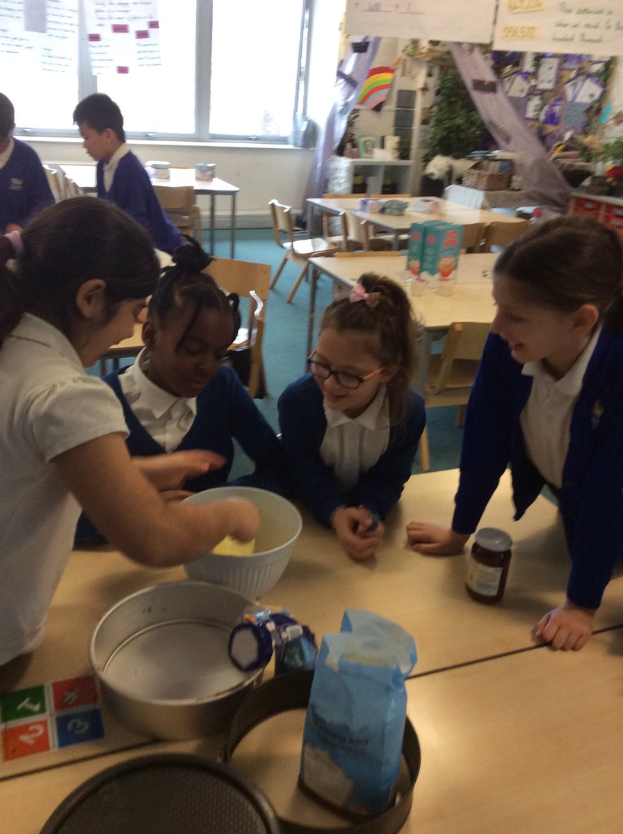 Foxfield Olive tweet media