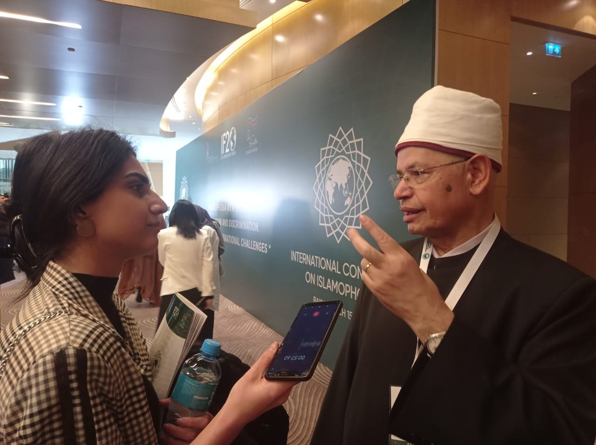 Tora_Zeynal's tweet photo. خاص| محمد الشحات الجندي - "هذا المؤتمر دليل على أن #اذربيجان تسعى لتصحح الصورة عن #الاسلام ". 

#الإسلاموفوبيا #باكو #Islamophobia #Azerbaijan #IslamophobiaDay 
https://t.co/Jp79Nwx59a https://t.co/0v6zCgWJkU