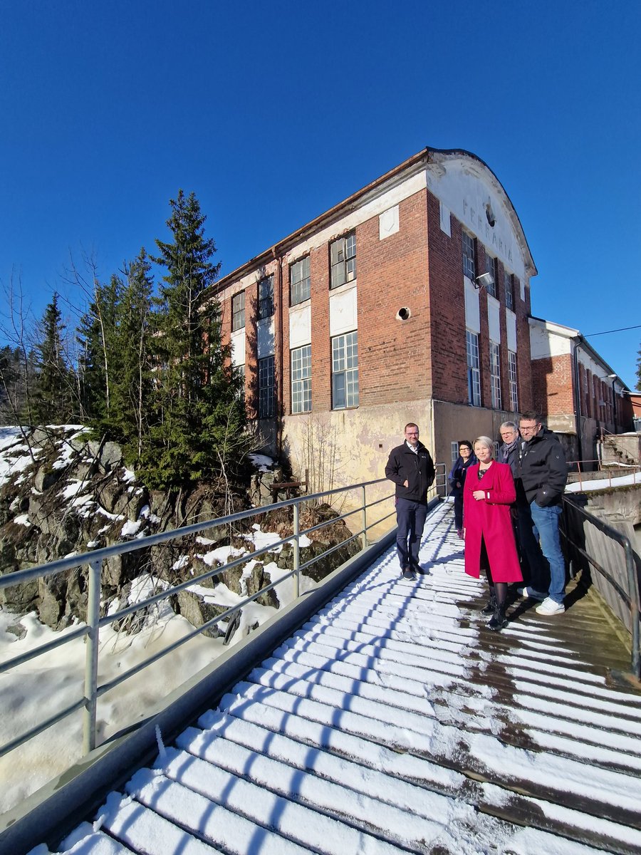 Vierailulla Nordic Tractionilla #loimaankauppakamariosasto hallituksen kokouksen yhteydessä. Upeat koskimaisemat ja kevätkeli, sekä kiinnostava vierailu nostalgisessa tehdasmiljöössä.