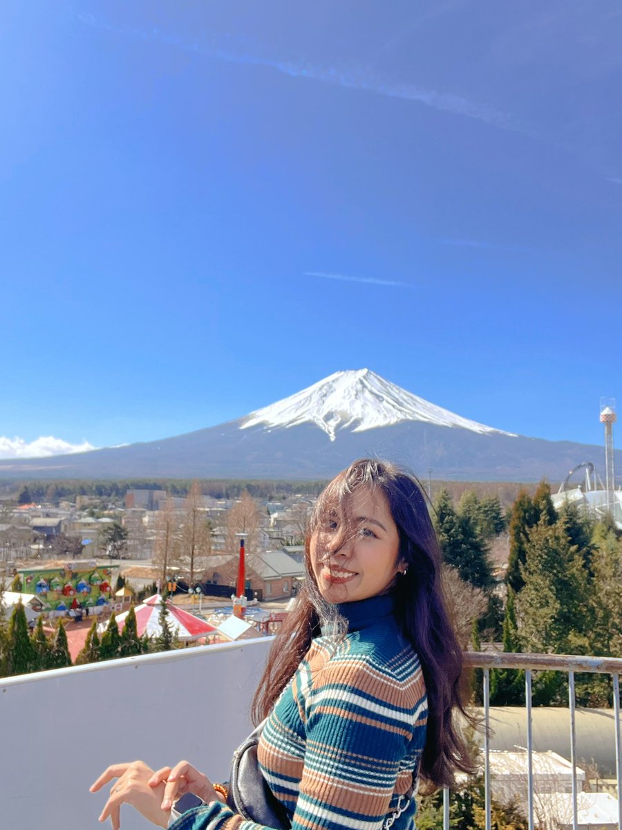 Unawhut's tweet photo. ふじさん in the day and in the sunset https://t.co/jM6uB5OnXr