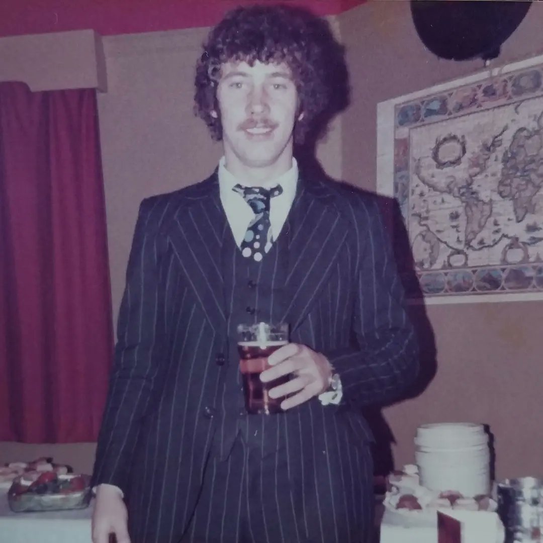 ChristineWakefi's tweet photo. My brother Robert age 20 with his hair permed in the 70s lol 😆 https://t.co/8uwC5CQTLh