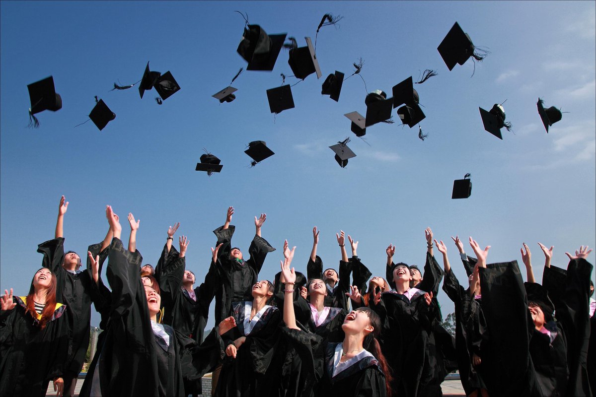gradpak_o's tweet photo. Find out everything about GradPak: All-in-One Graduation Ticketing Platform from our blog. 

Visit:
https://t.co/r6VAsCTof6

#graduation #Students #student #studentsuccess #studentlife #university #college #HighSchool https://t.co/oN6PaorVAh