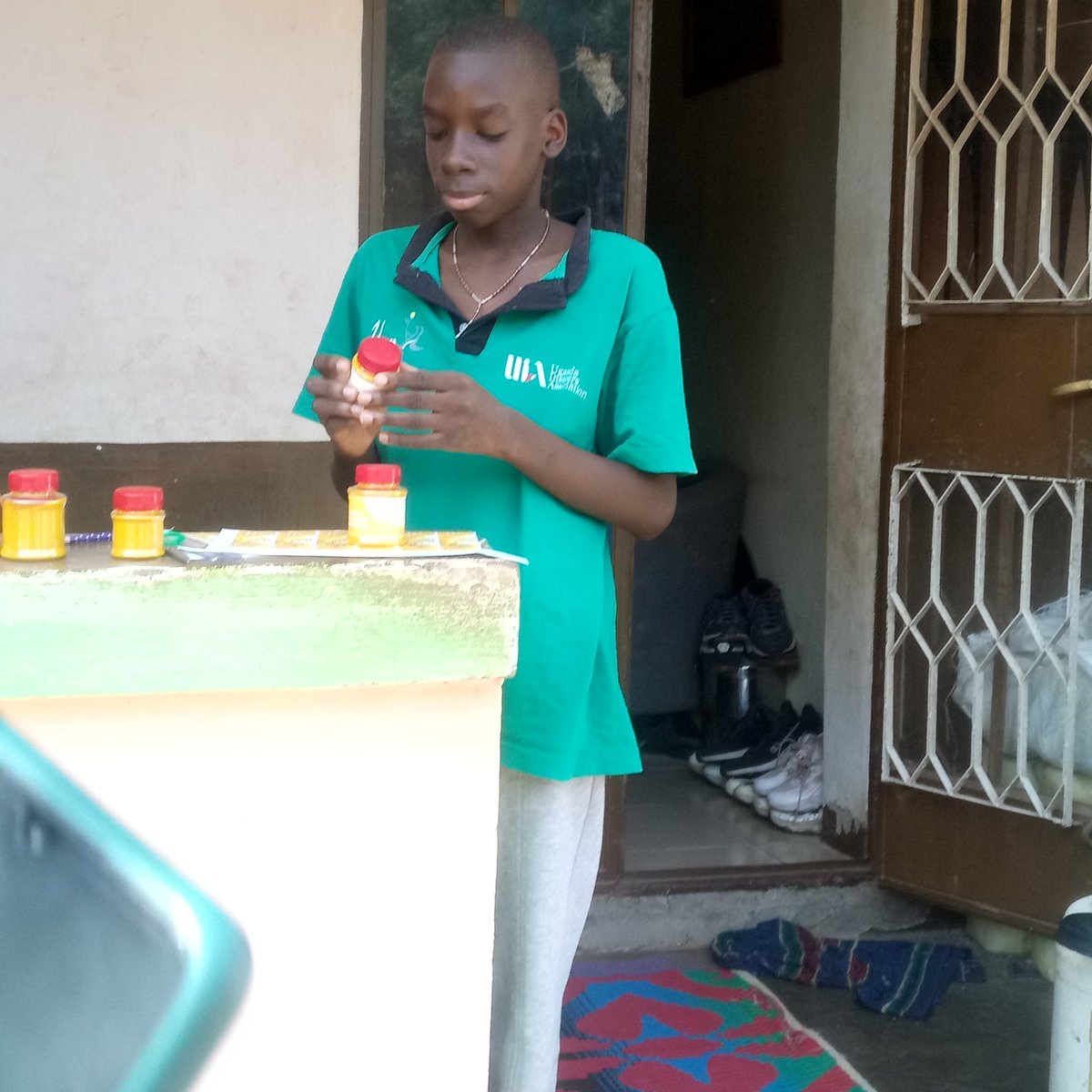 UGCommonwealth's tweet image. We produce #Kiapi family home made turmeric and avocado tea powders in Mbale city. Our trade mark is #MAARK