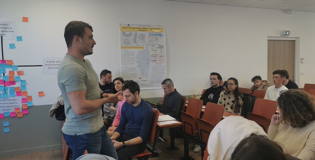 AssociuProDoc's tweet photo. Retour sur le séminaire de sensibilisation à la recherche auprès des étudiants de Master 1 de la FST @UnivCorse.
Ringraziemu l’insignanti-circadori è i dutturanti chì ani participatu à stu mumentu di scambii è di spartera à u serviziu di i studianti è di l’Università. https://t.co/UVTIaSIYkJ