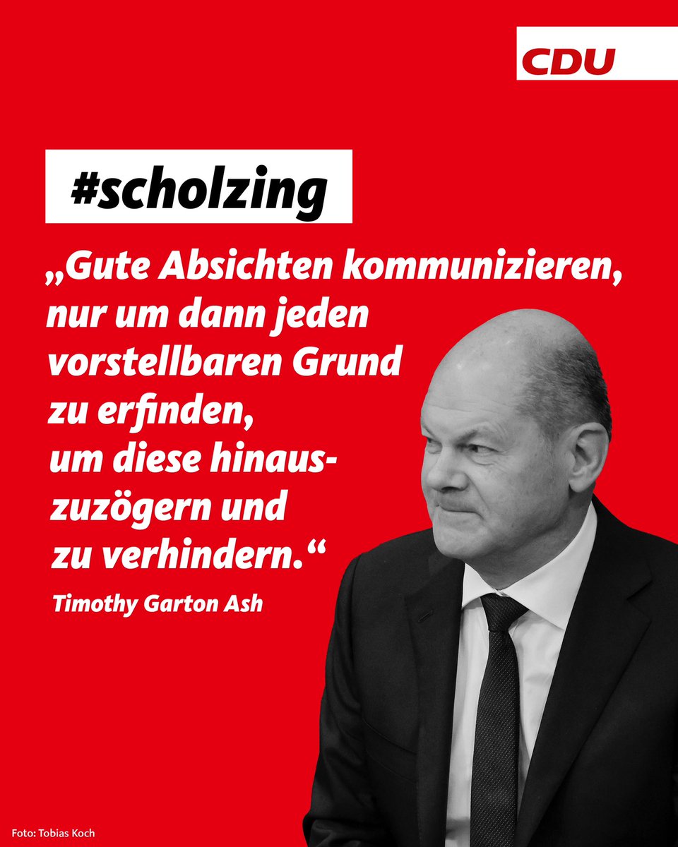 CDU's tweet photo. Manche Bundeskanzler gehen in die Geschichtsbücher ein. Olaf Scholz hat es immerhin schon in die Wörterbücher geschafft. #scholzing https://t.co/umLKof8up4