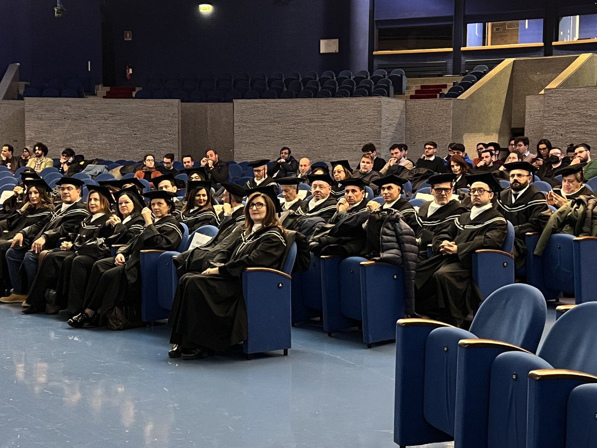 UniSalerno's tweet photo. [LIVE]
Continuano anche oggi le celebrazioni per il #Cinquantenario del Corso di Laurea in #Informatica all’Università degli Studi di Salerno.
In corso la Cerimonia di Conferimento del #DottoratoHonorisCausa in #Informatica alla professoressa ELISA BERTINO.
@DInfUniSa https://t.co/XP9vvGWuSb