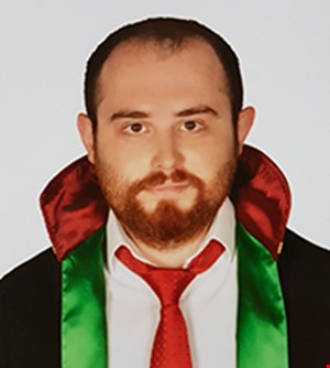 goygoyhukuk's tweet photo. Görevini icra ettiği esnada alçakça bir saldırı sonucunda öldürülen meslek şehidimiz Av. Ersin Arslan'ı saygıyla ve rahmetle anıyoruz.   
#AvukataDokunma https://t.co/UHDhBuWGhO