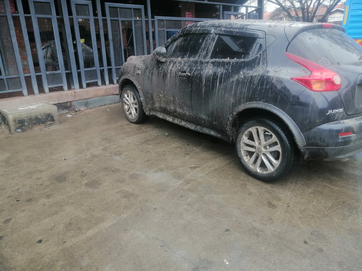 a3Route's tweet photo. 14:08 Huyu naye alitoka wapi na Nissan Juke asubuhi hapa Nairobi?  https://t.co/aeRkzuHF7t via @simous97