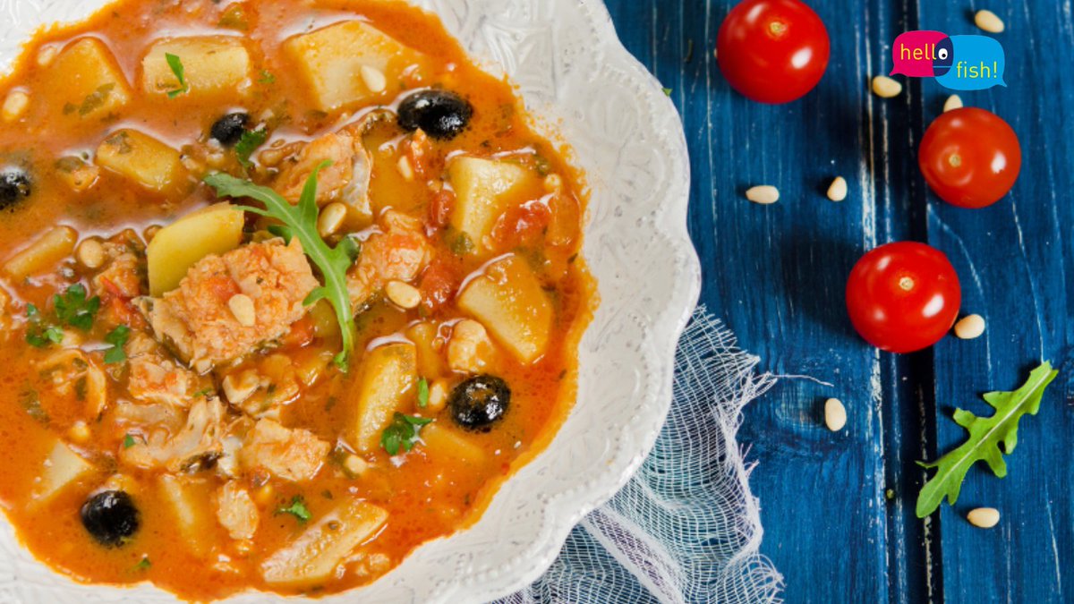 HelloFish_info's tweet photo. Oggi prepariamo il #Pesce Sciabola in umido con patate!! Tenerissimi, in questa #ricetta, i tranci di Sciabola, sono accompagnati dal delicato sugo e dalla consistenza soda delle patate.
https://t.co/d7uYev22bN
#venerdì #cucina #pesca #pescasostenibile #acquacoltura #hellofish https://t.co/3CPuNzQ0YX